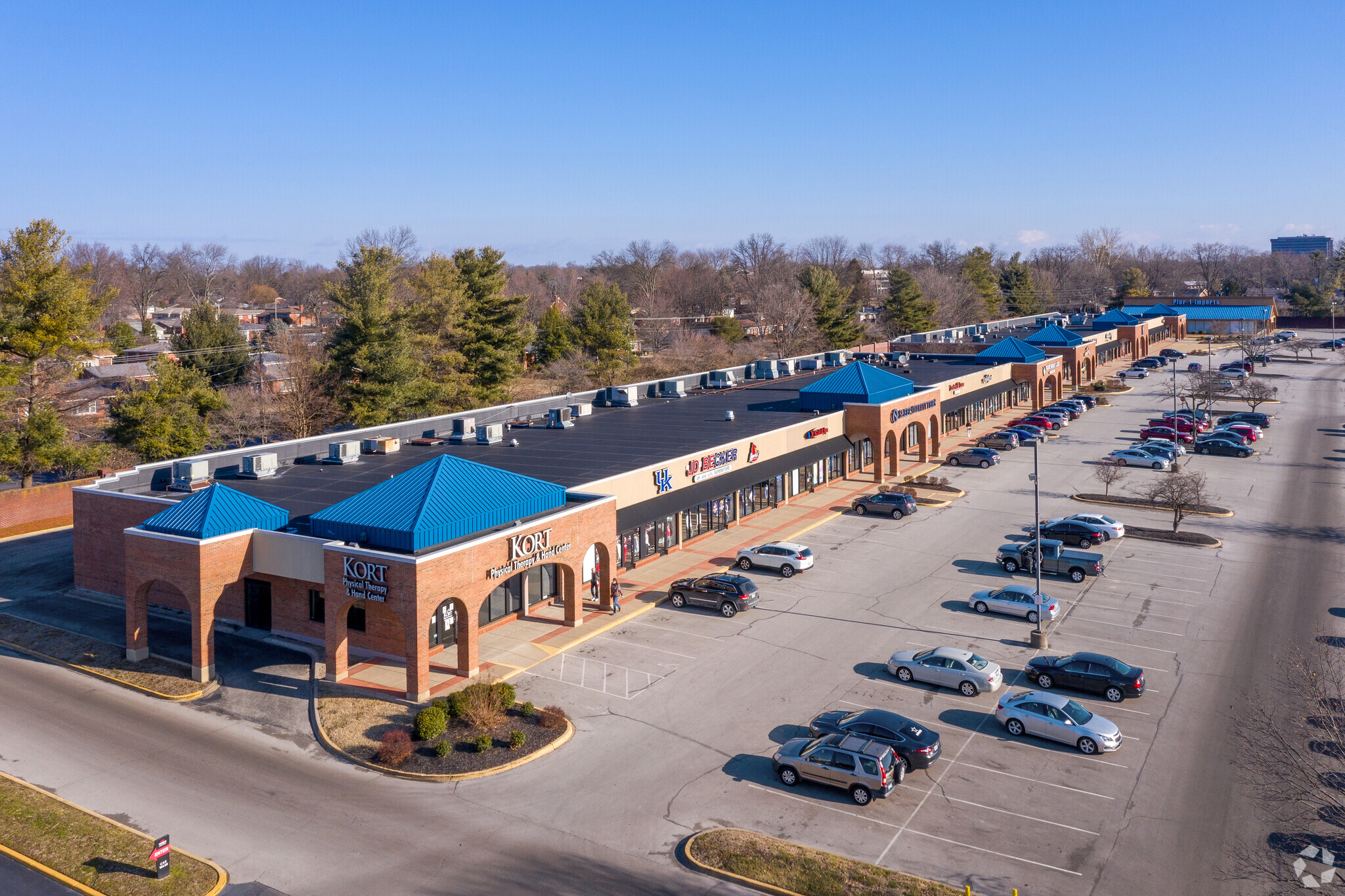 2100 S Hurstbourne Pky, Louisville, KY for lease Primary Photo- Image 1 of 27