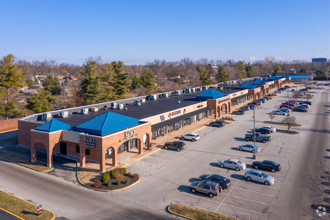 Plus de détails pour 2100 S Hurstbourne Pky, Louisville, KY - Local commercial à louer