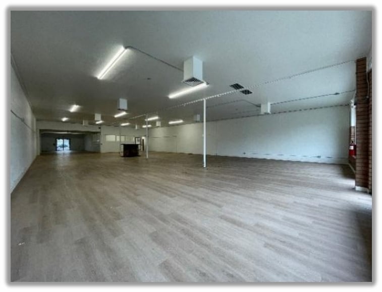 359-363 Merchant St, Vacaville, CA for lease - Interior Photo - Image 2 of 12
