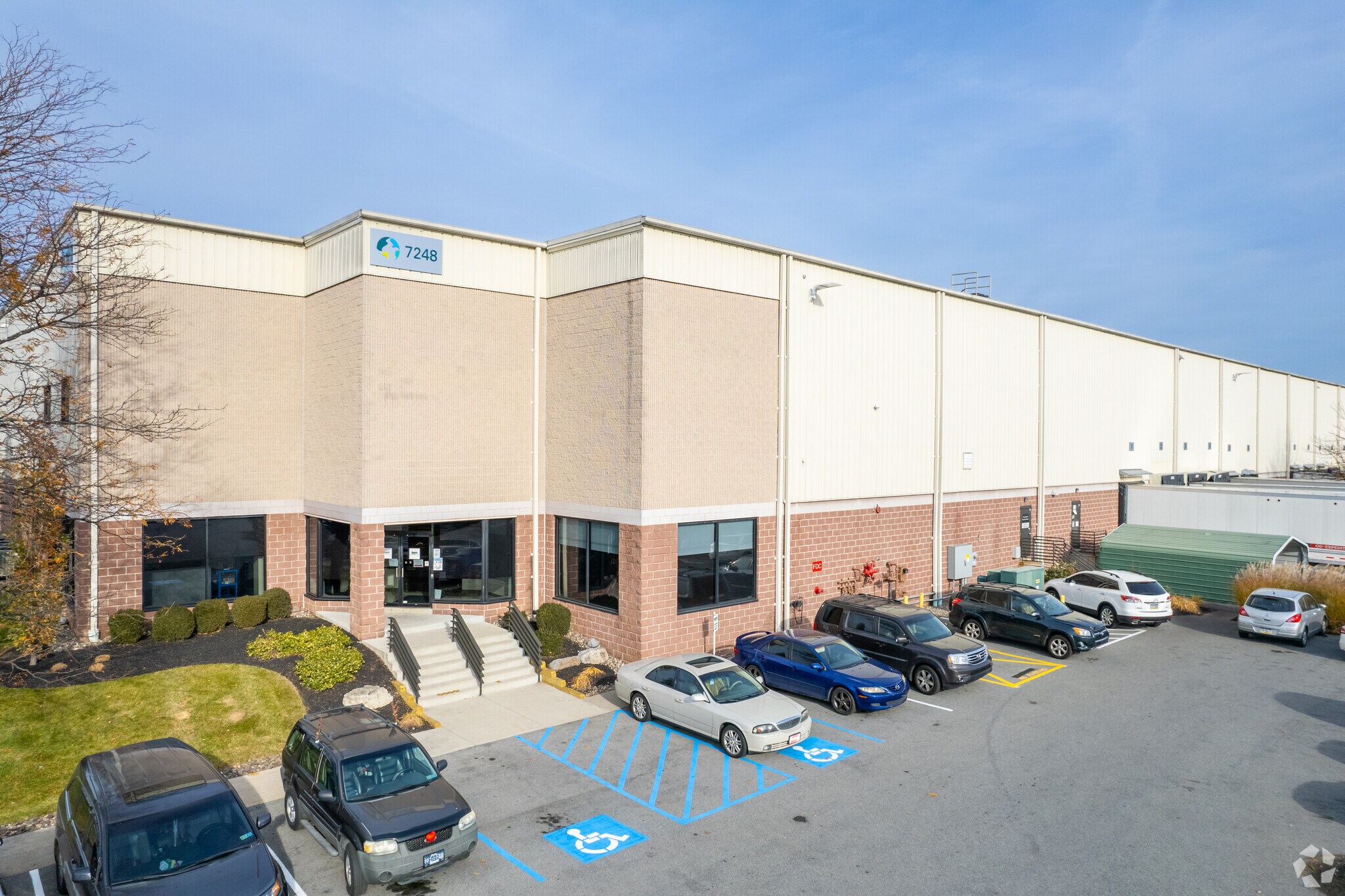 7248 Industrial Blvd, Allentown, PA à louer Photo principale- Image 1 de 6