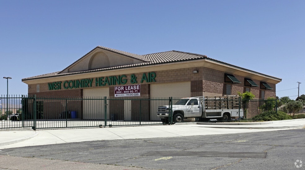 16490 Walnut St, Hesperia, CA for lease - Building Photo - Image 3 of 19