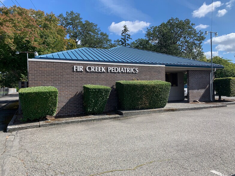 9101 Bridgeport Way SW, Lakewood, WA à vendre - Photo du bâtiment - Image 2 de 8