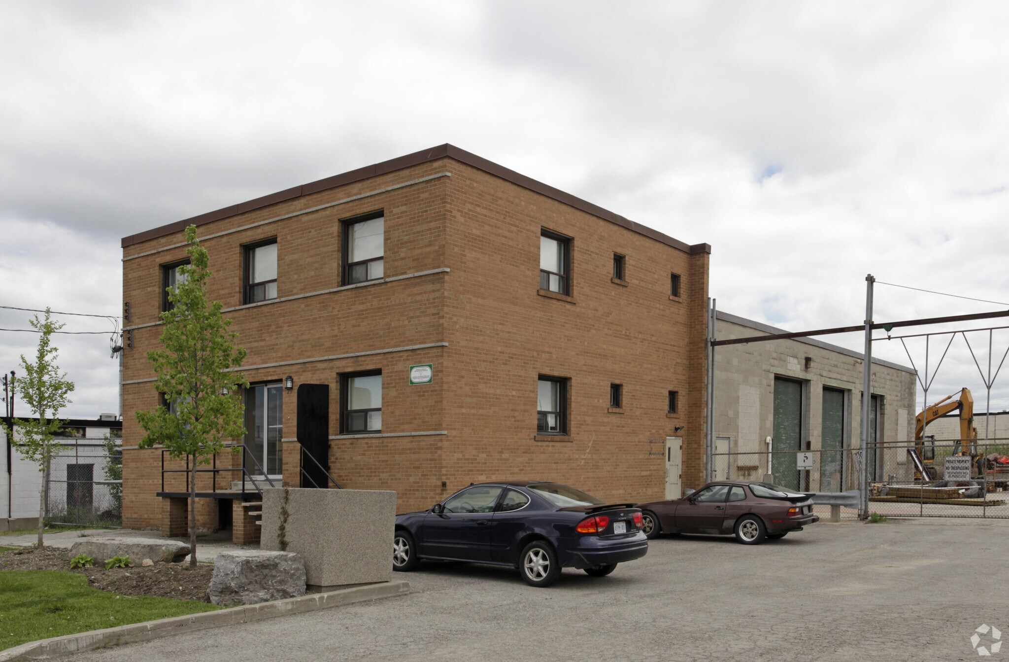 25 Taber Rd, Toronto, ON à vendre Photo principale- Image 1 de 1