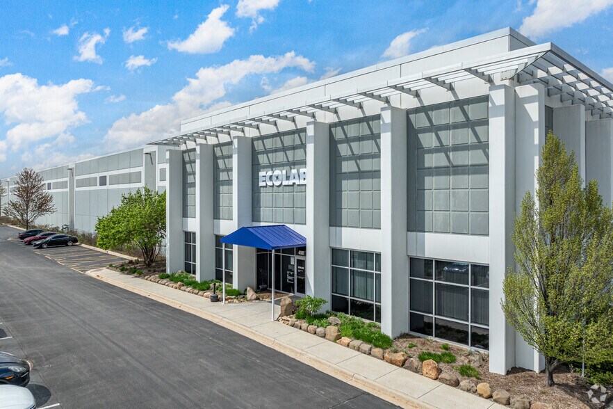 4101 Olympic Blvd, Joliet, IL à louer - Photo du bâtiment - Image 3 de 16
