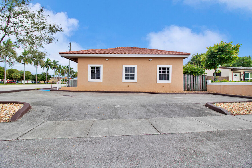 6960 Taft St, Hollywood, FL à vendre - Photo du bâtiment - Image 1 de 1