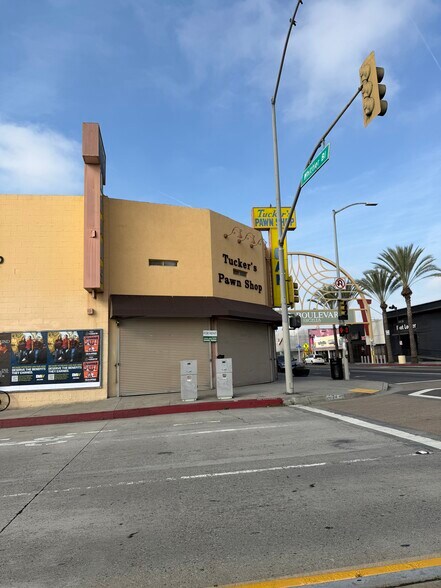 4630 Whittier Blvd, Los Angeles, CA à vendre - Photo du bâtiment - Image 2 de 42