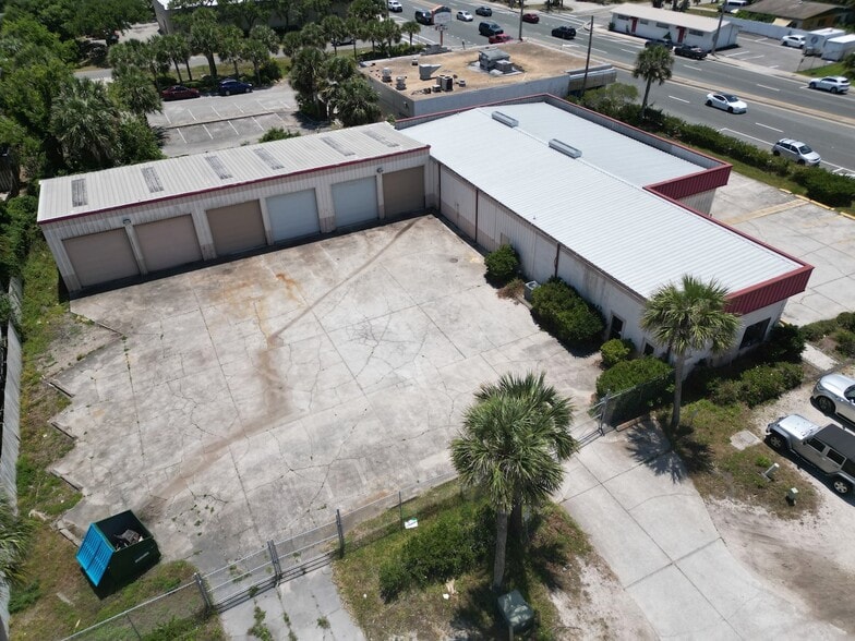 815 S 3rd St, Jacksonville Beach, FL à louer - Photo du bâtiment - Image 3 de 37