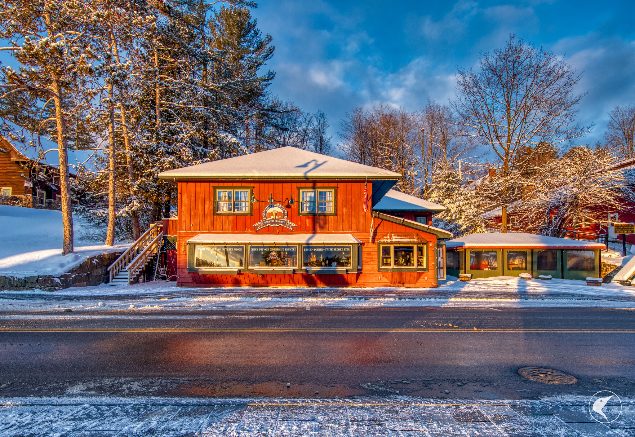 2442 Main St, Lake Placid, NY à vendre Photo principale- Image 1 de 12