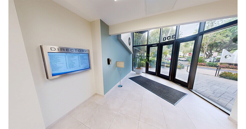 300 S Pine Island Rd, Plantation, FL for lease - Building Photo - Image 3 of 13
