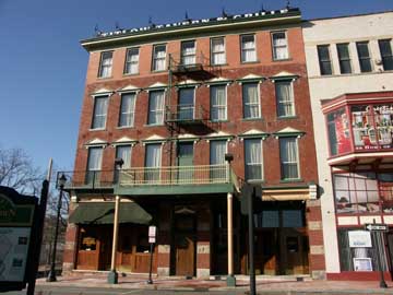 92 W Main St, Uniontown, PA for sale Primary Photo- Image 1 of 66