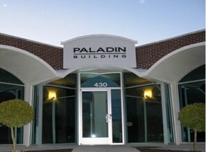 430 S Glenstone Ave, Springfield, MO for lease Interior Photo- Image 1 of 9