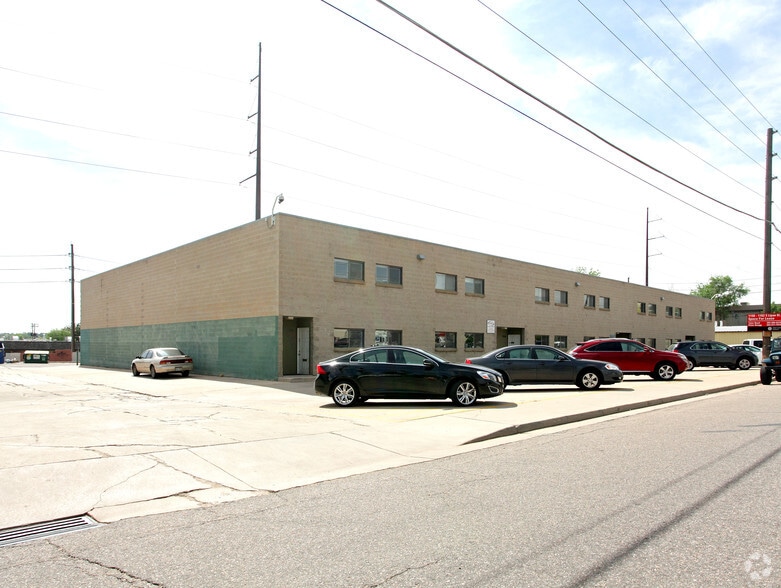 1150-1162 S Lipan St, Denver, CO for lease - Building Photo - Image 2 of 50