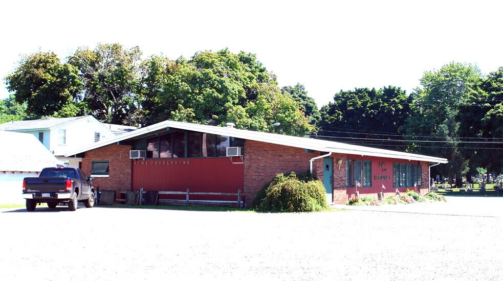 2992 W Lake Rd, Erie, PA à vendre - Photo du bâtiment - Image 2 de 3