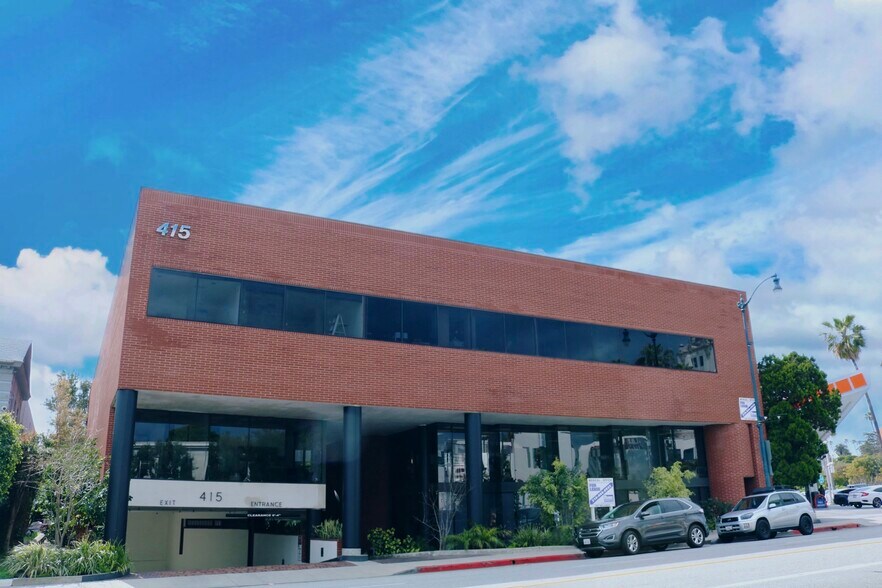 415 N Crescent Dr, Beverly Hills, CA à louer - Photo du bâtiment - Image 1 de 6