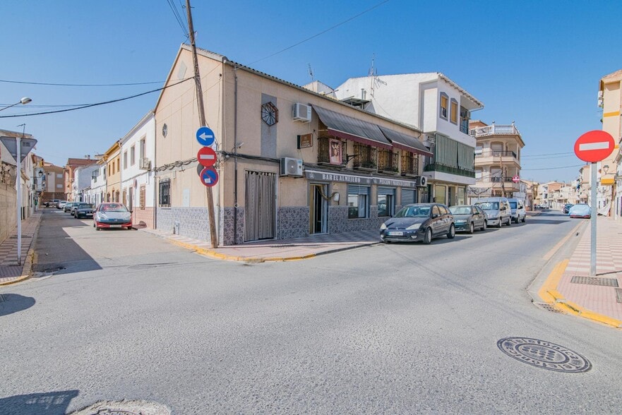 Calle Federico García Lorca, 52, Huétor Tájar, Granada for sale - Building Photo - Image 2 of 24