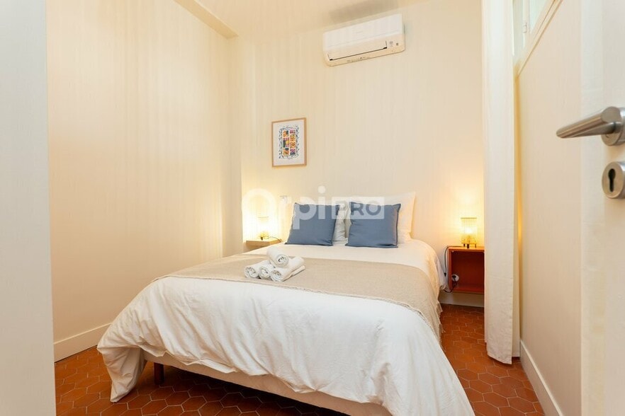Flex in Cannes for sale - Interior Photo - Image 3 of 7