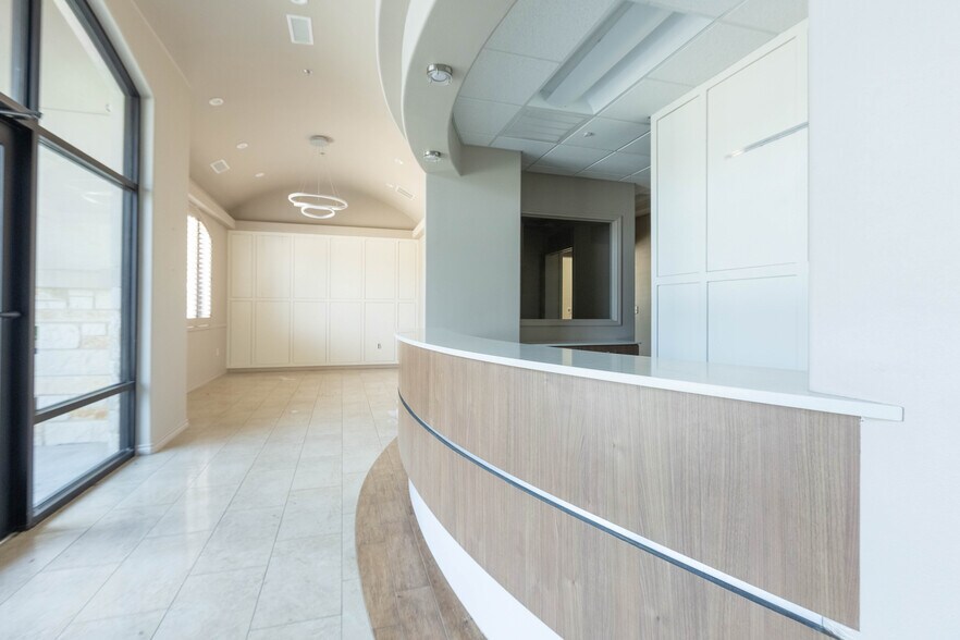 8501 Wade Blvd, Frisco, TX à louer - Photo du bâtiment - Image 2 de 27