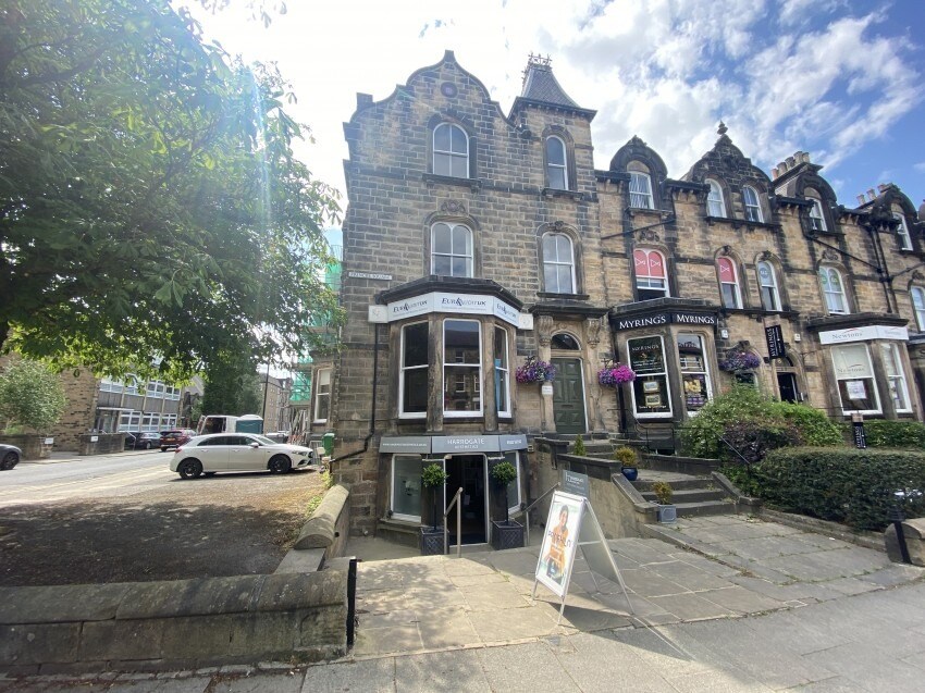12 Princes Sq, Harrogate à louer Photo du bâtiment- Image 1 de 2