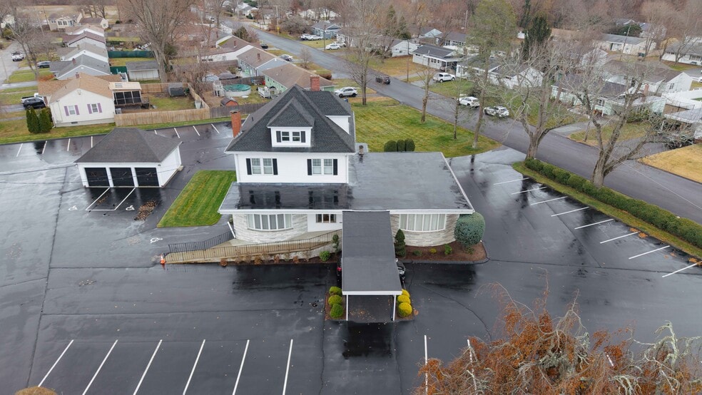 982 Warwick Ave, Warwick, RI for sale - Building Photo - Image 2 of 12