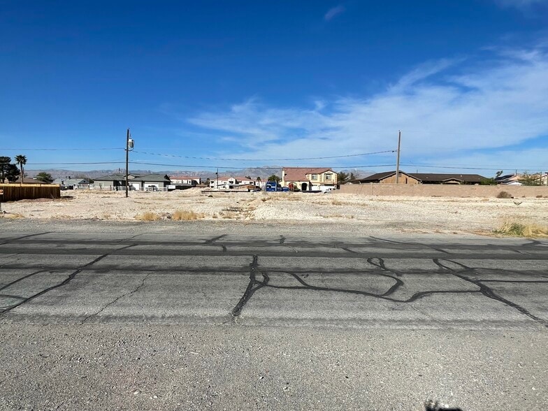 Ernest Street, North Las Vegas, NV for sale - Building Photo - Image 1 of 4