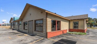 Plus de détails pour 5825 E Lancaster Ave, Fort Worth, TX - Vente au détail à louer