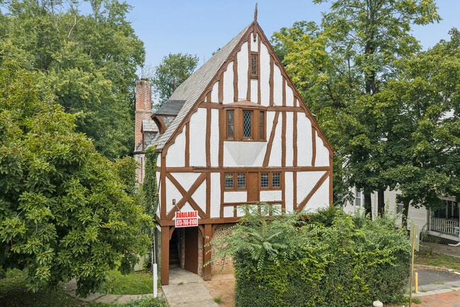 Plus de détails pour 99 Vose Ave, South Orange, NJ - Bureau aux enchères