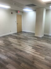 4000 N State Road 7, Lauderdale Lakes, FL à louer Photo intérieure- Image 2 de 3