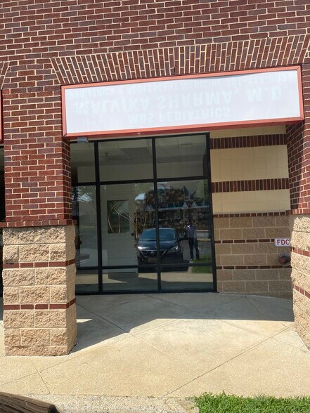 9899 Main St, Damascus, MD à louer - Photo du bâtiment - Image 2 de 7