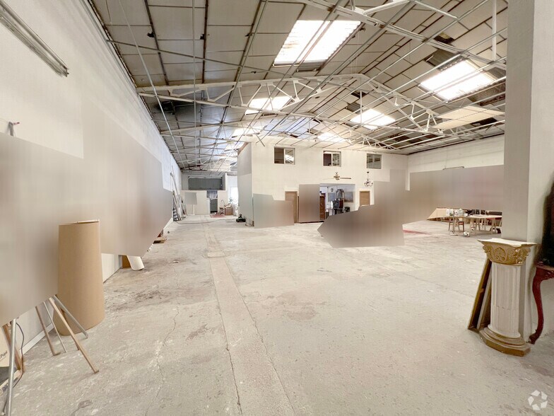 Industrial in Humanes de Madrid, Madrid for sale - Building Photo - Image 3 of 5