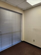 7340 Blanco Rd, San Antonio, TX for lease Interior Photo- Image 2 of 4