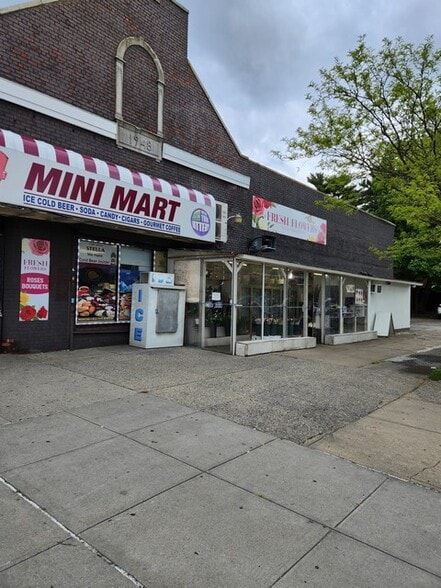 248-01-248-27 Union Tpke, Bellerose, NY for lease - Building Photo - Image 2 of 25