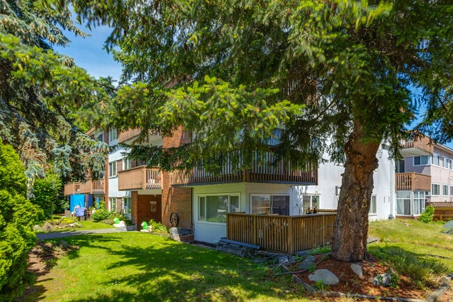 More details for 8710 Hudson St, Vancouver, BC - Multifamily for Sale