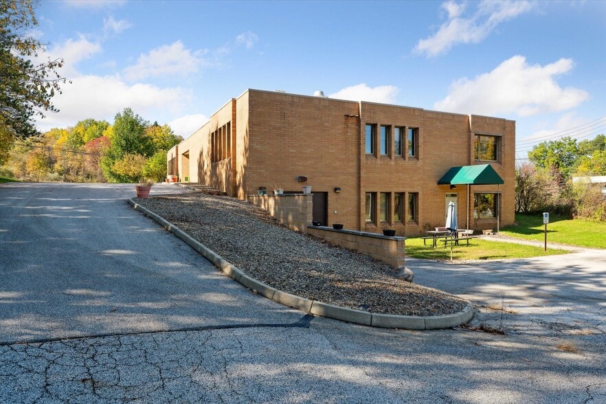 3333 Brecksville Rd, Richfield, OH à louer - Photo du bâtiment - Image 2 de 49