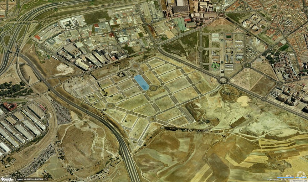 Avenida Moratilla de los Meleros, 28, Madrid, Madrid à vendre - Photo du bâtiment - Image 2 de 2