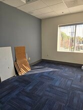 20 Commercial Dr, Dracut, MA for lease Interior Photo- Image 2 of 3