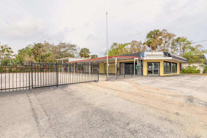 82 N Yonge St, Ormond Beach, FL à vendre - Photo du bâtiment - Image 2 de 25