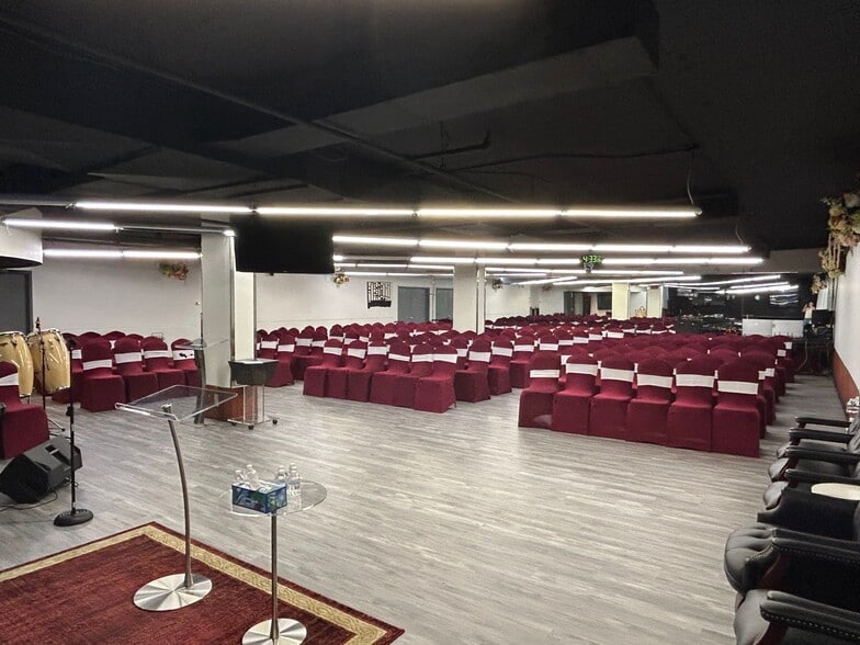 700 Russell Ave, Gaithersburg, MD for lease - Building Photo - Image 3 of 12