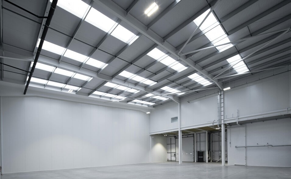 35 Pensbury Pl, London for lease - Interior Photo - Image 3 of 8