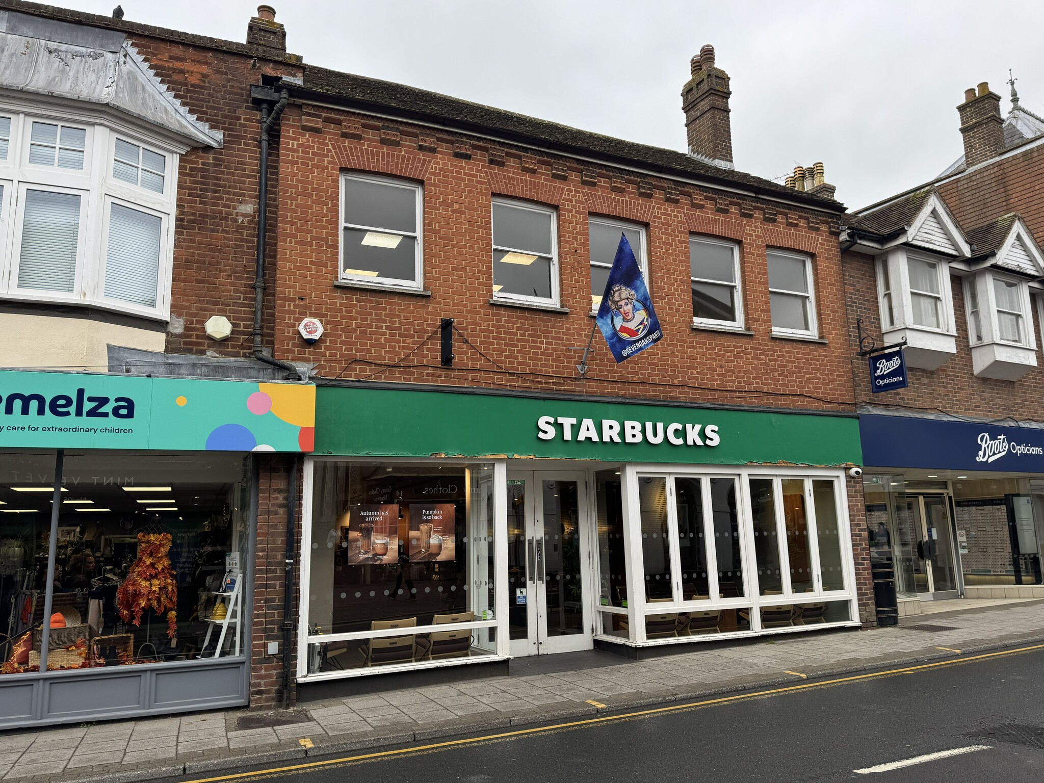 112 High St, Sevenoaks à louer Photo du bâtiment- Image 1 de 2