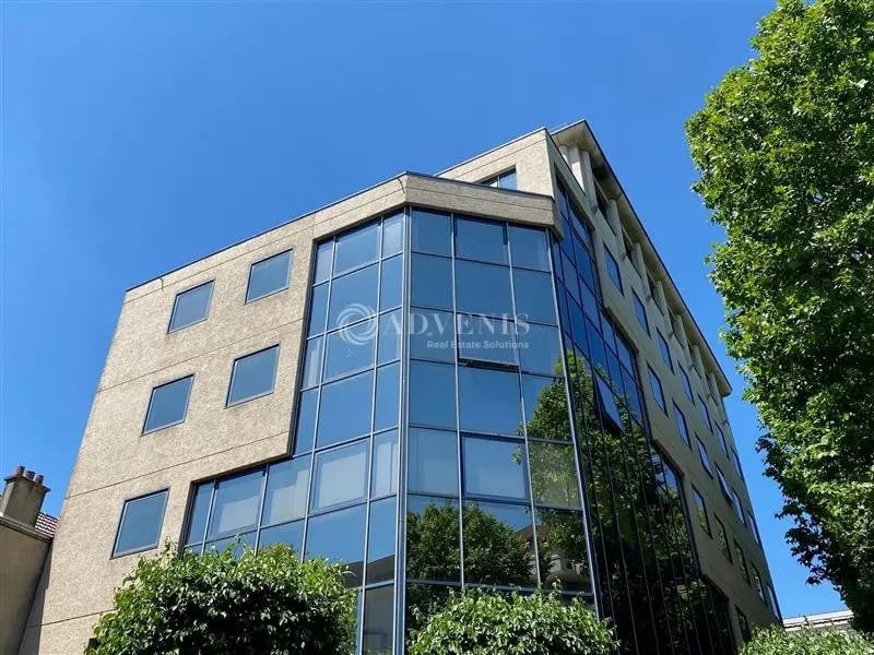 Office in Cachan for lease Building Photo- Image 1 of 8