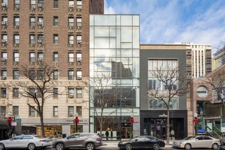 More details for 46 E Oak St, Chicago, IL - Retail for Lease