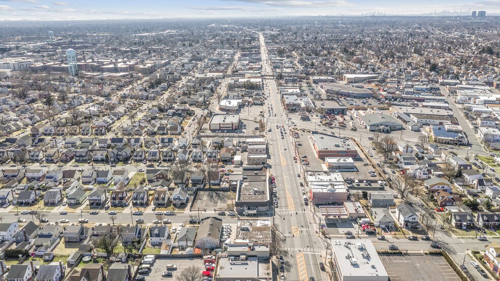 75-79 E Jericho Tpke, Mineola, NY à louer - Autre - Image 3 de 27