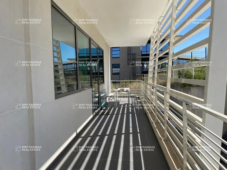 Office in Aix-en-Provence for lease - Building Photo - Image 3 of 63