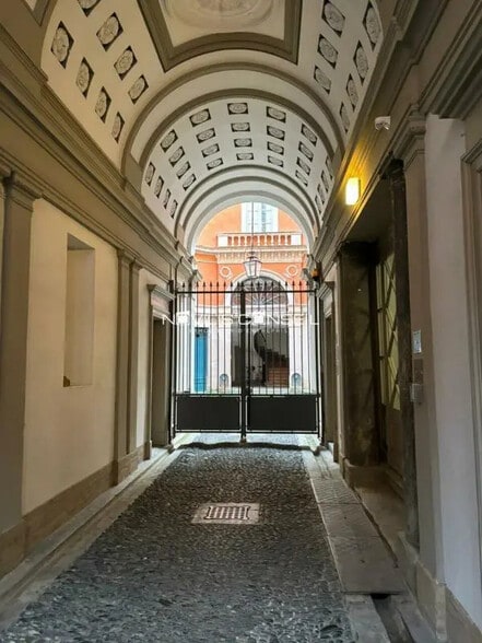 Bureau dans Toulouse à louer - Hall d’entrée - Image 3 de 7