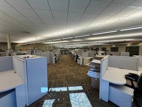 3273 Ridgeway Dr, Coralville, IA for lease Interior Photo- Image 1 of 1