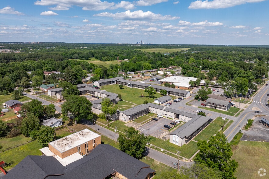 5201 Geyer Springs Rd, Little Rock, AR for sale - Aerial - Image 2 of 23