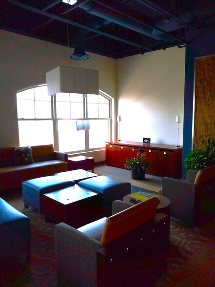 65 Monmouth St, Red Bank, NJ à louer - Photo intérieure - Image 2 de 11