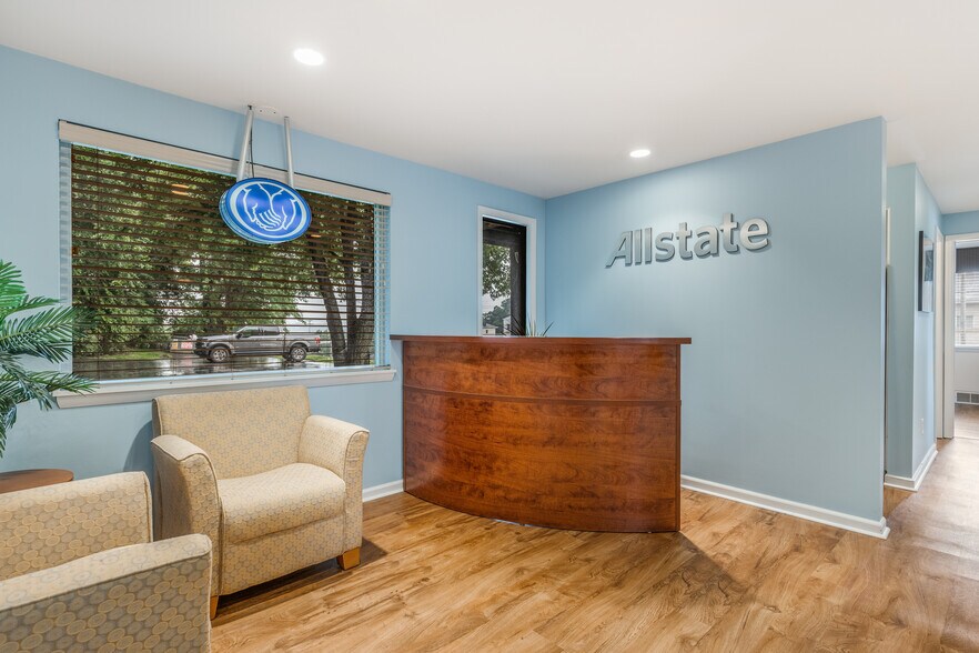 4204 Ewalt Rd, Gibsonia, PA à vendre - Photo du bâtiment - Image 2 de 28