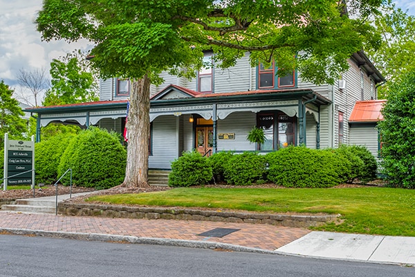 223 E Chestnut St, Asheville, NC for lease - Building Photo - Image 1 of 1