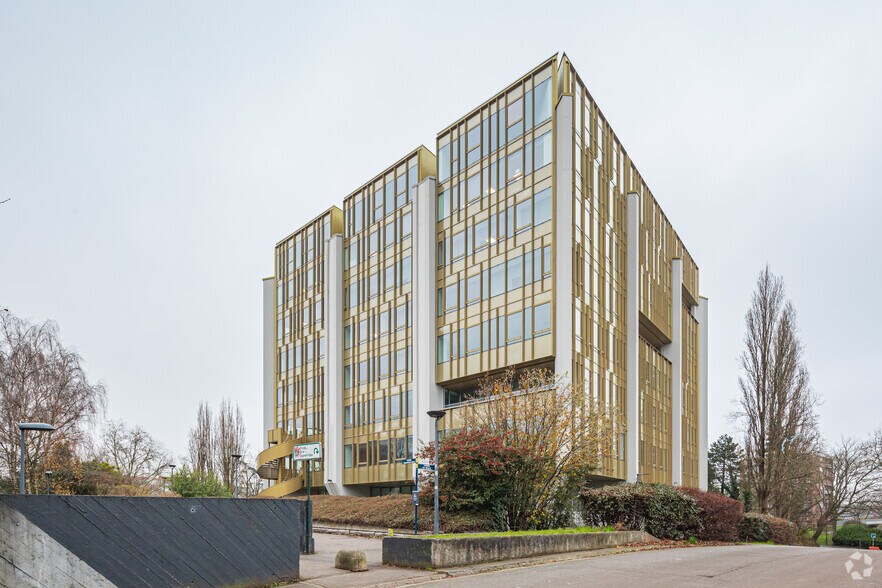 6 Rue Des Techniques, Villeneuve-d'Ascq à louer - Photo du bâtiment - Image 3 de 9